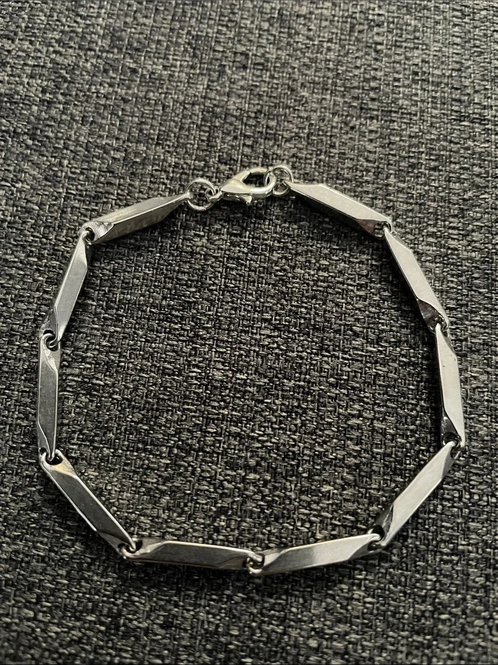 Sleek Silver Geometric Link Bracelet, New - Picture 1 of 8